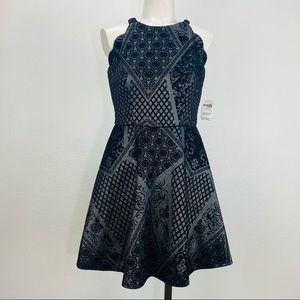 Trixie black velvet sleeveless dress size 5